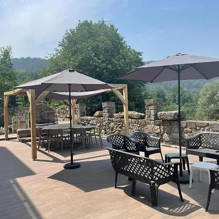 Charming With Pool And Jacuzzi - * Terras de Bouro