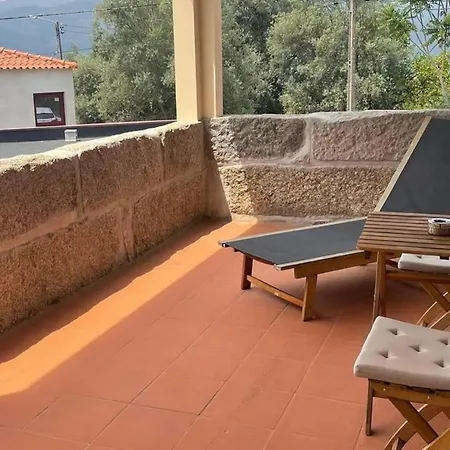 Charming With Pool And Jacuzzi - * Terras de Bouro