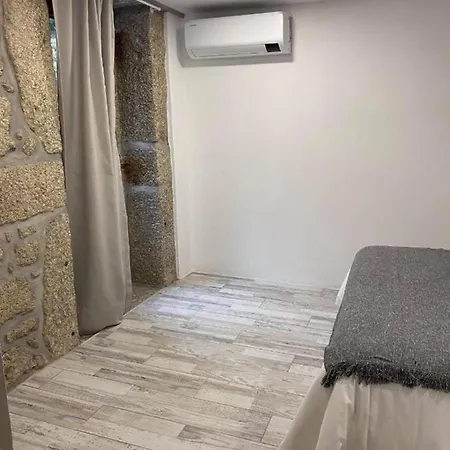 Charming With Pool And Jacuzzi - Vila Terras de Bouro