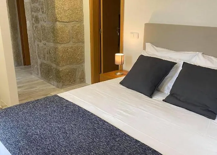 Charming With Pool And Jacuzzi - Terras de Bouro