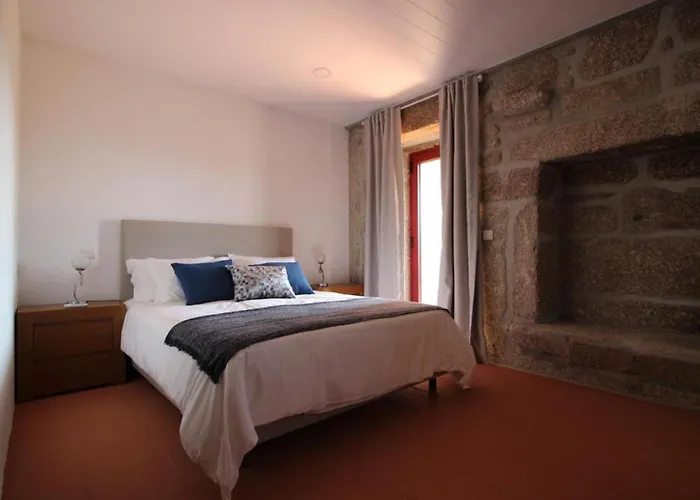 Charming With Pool And Jacuzzi - Terras de Bouro