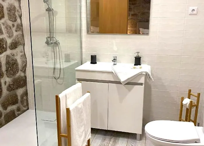 Charming With Pool And Jacuzzi - 特拉什杜博鲁