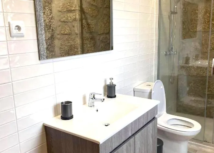 Charming With Pool And Jacuzzi -