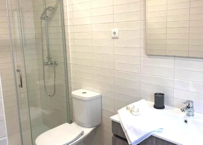 Charming With Pool And Jacuzzi - *