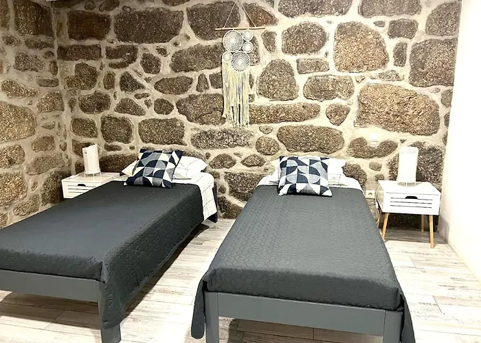 Charming With Pool And Jacuzzi -