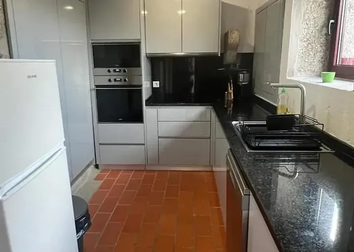 Charming With Pool And Jacuzzi - *